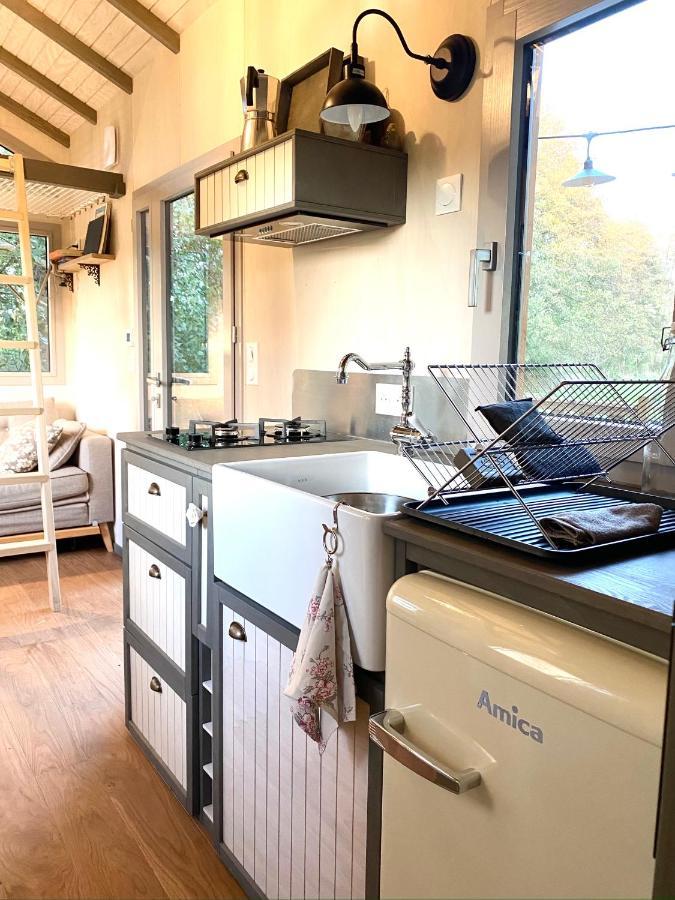 Jolie Tiny House Sous Les Grands Arbres Villa Cholet Dış mekan fotoğraf