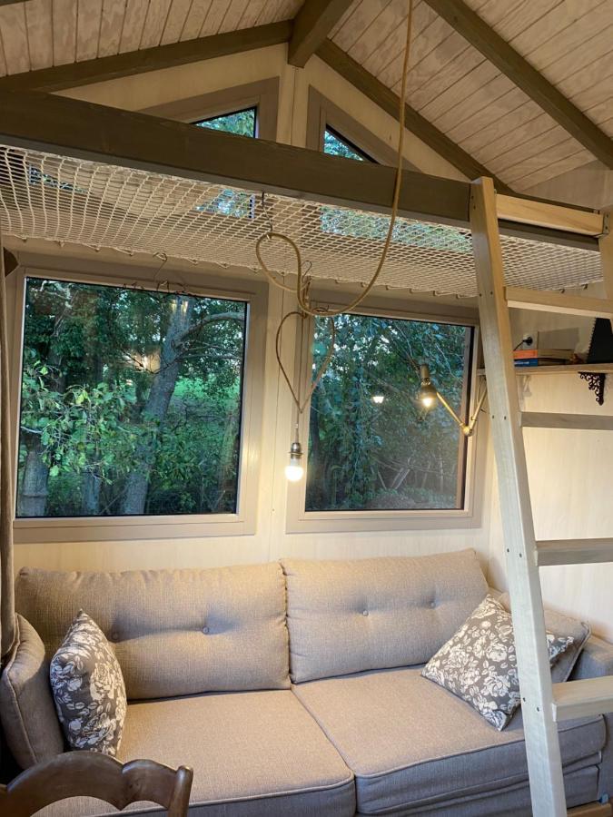 Jolie Tiny House Sous Les Grands Arbres Villa Cholet Dış mekan fotoğraf